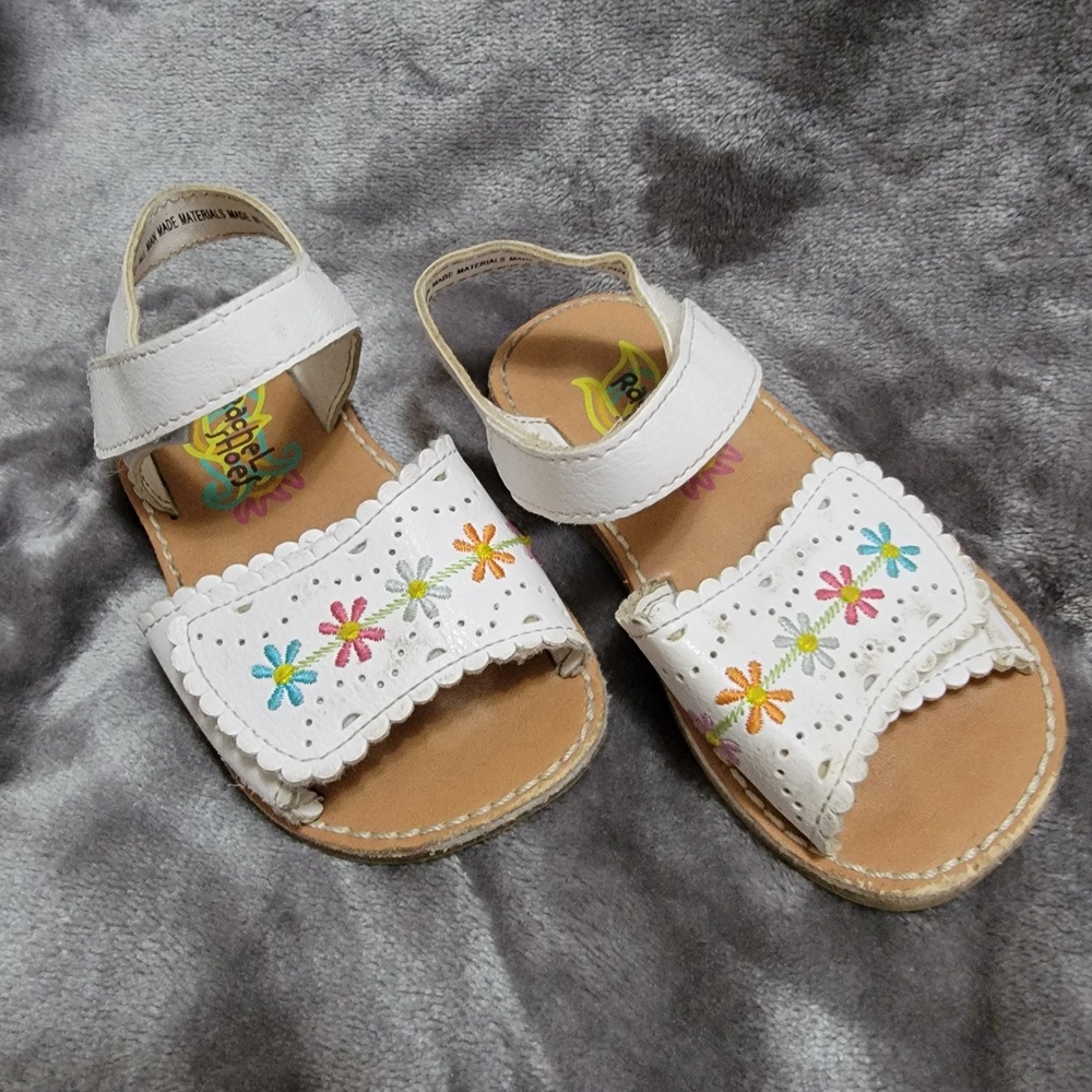 Rachel Shoes Franci Sandals Girls Size 6M White Good Floral Embroidered S914